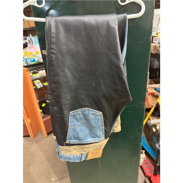 Levi's riding pants size 33/32
