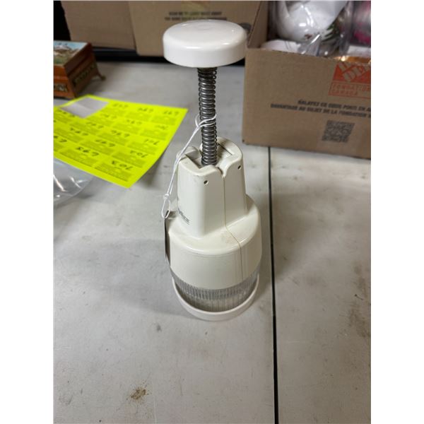Swiss Zyliss food chopper works great