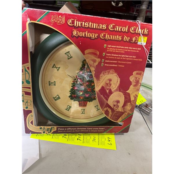 Vintage Christmas Carol clock working
