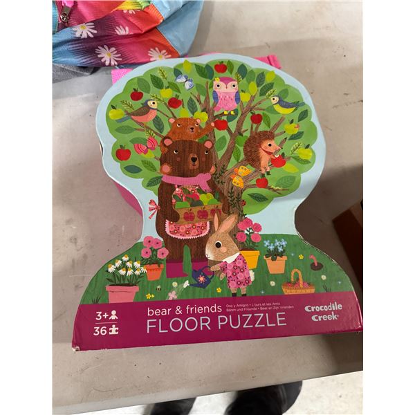 Crocodile Creek bear and friends floor puzzle