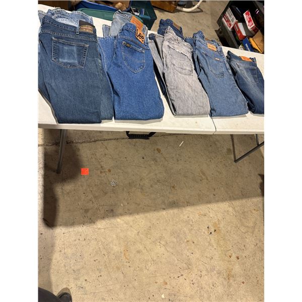 Levi's jeans, Lee jeans and other size 30