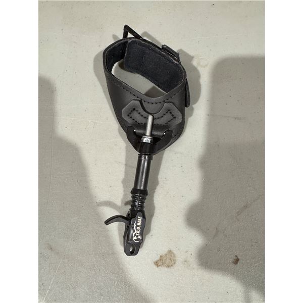 Archery bow release item