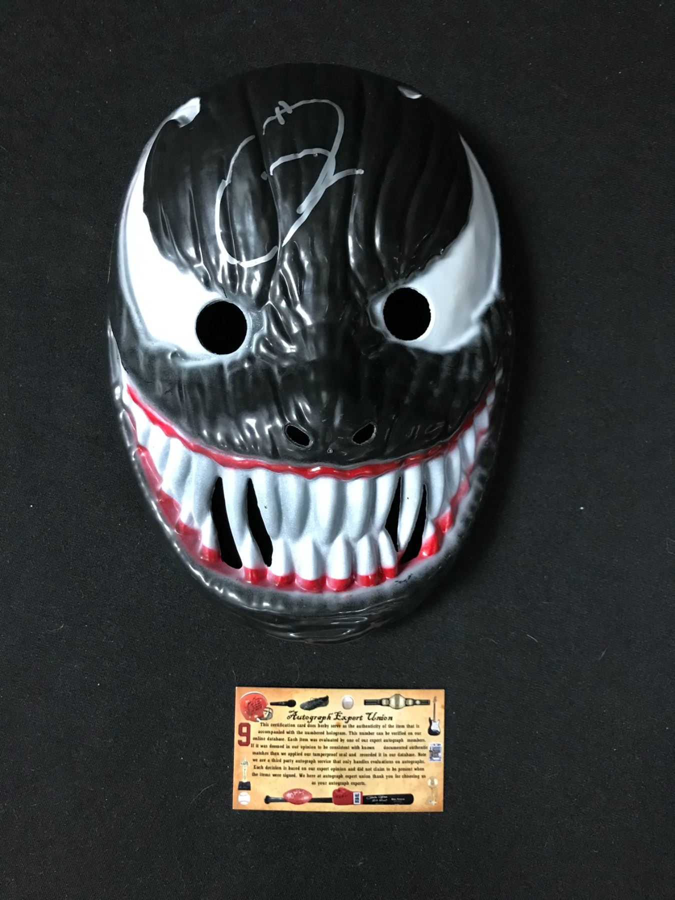 Tom Hrdy Rapper Mask TOM HARDY SIGNED VENOM MASK (AUTOGRAPH EXPERT UNION COA)