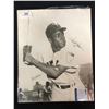 Image 1 : 1950's Minnie Minoso SIGNED 20 X 24 VINTAGE PHOTO (PSA COA)