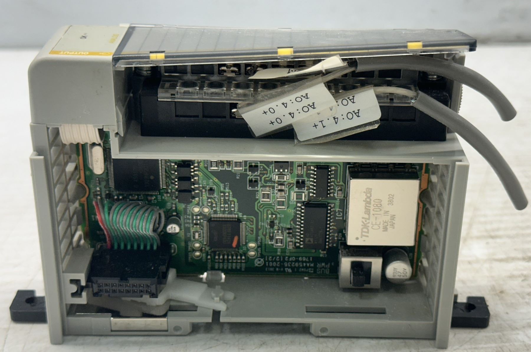 Allen Bradley #1769-OF2/B Compact I/O Analog Output Module