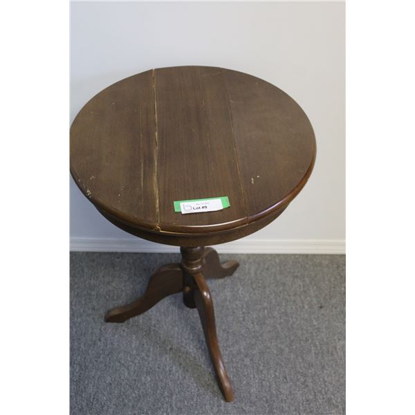 **Round Pedestal End Table - 18" x 25" - Some Wear, as Pictured