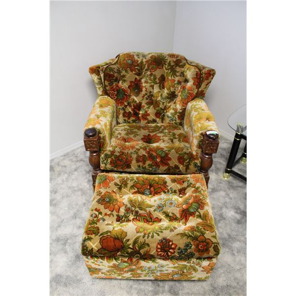 **Vintage Arm Chair w/Stool has Rollers