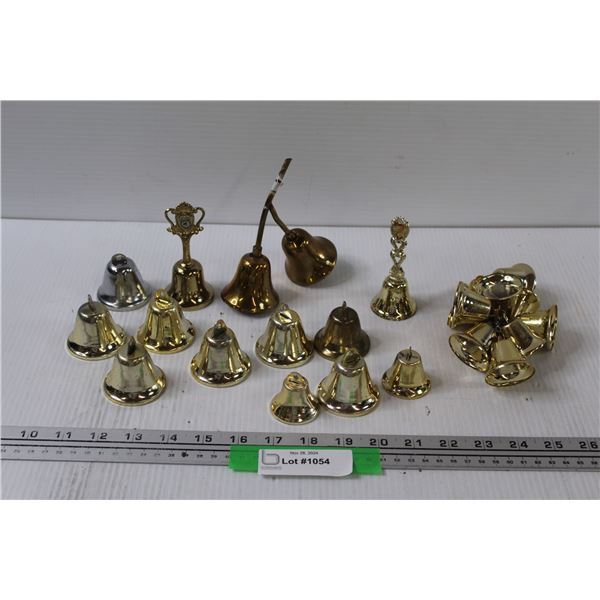 (14) Jingle Bells - Assorted