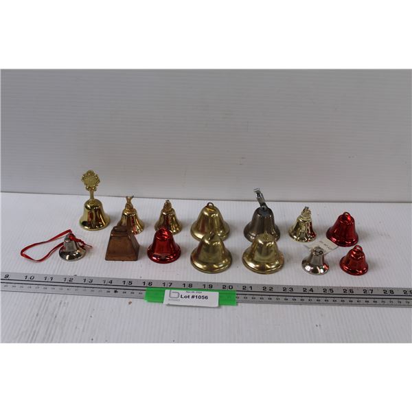 (14) Jingle Bells - Assorted