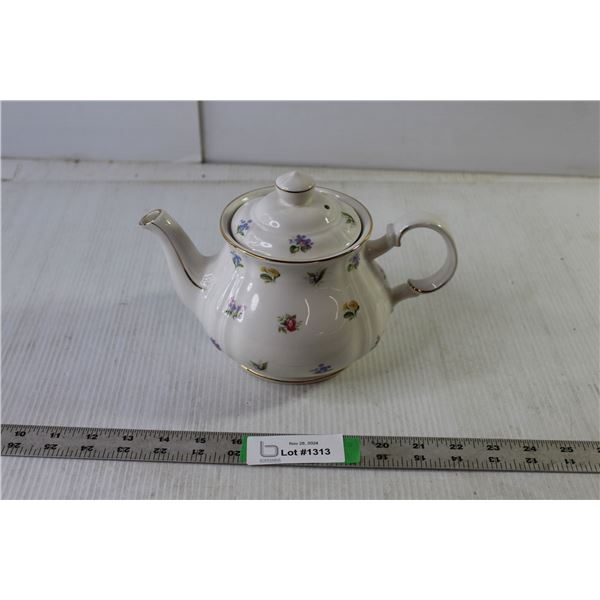 Sadler Ceramic Teapot