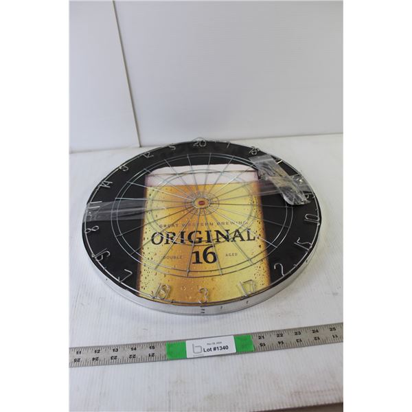 Original 16 Dartboard with (6) Dart Tips