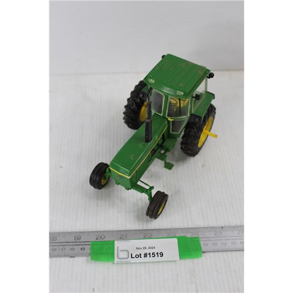 John Deere Model 4430 1970s ERTL Plastic Kit - 1/25th