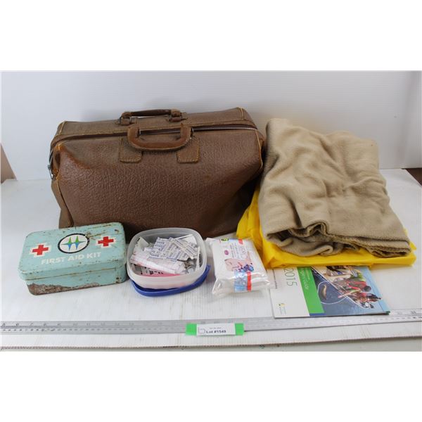 Vintage Leather Doctors Bag w/ Various First Aid Supplies, First Aid Kit, 2015 Saskatchewan Anglers 