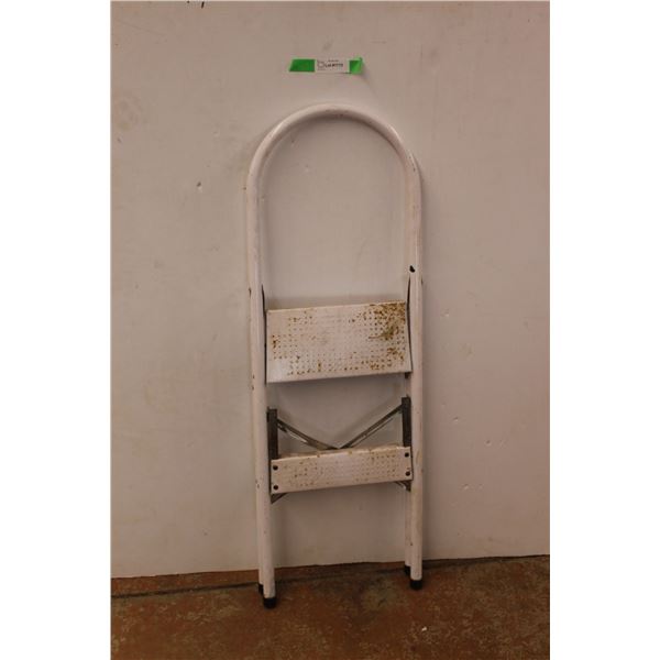 * Folding Step Ladder