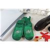 Image 4 : Moose and Garfield Ornaments, Saskatchewan Roughriders Gloves, Clothes Rack, High Boots - Size 12 an