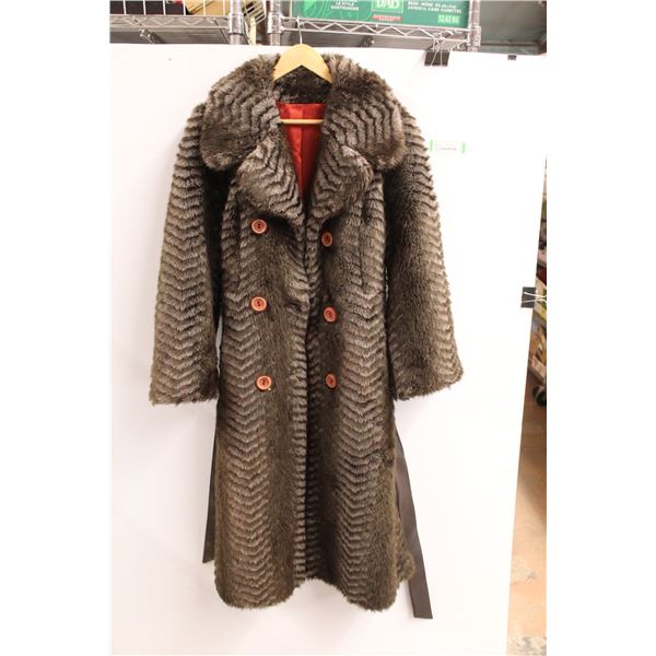 Women's Coat, Size S