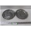 Image 1 : (2) Decorative Pewter Plates