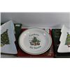 Image 3 : (3) Porcelain Christmas Plates