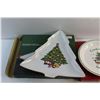 Image 4 : (3) Porcelain Christmas Plates