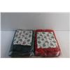 Image 4 : (2) Christmas Decorative Tablecloth Sets