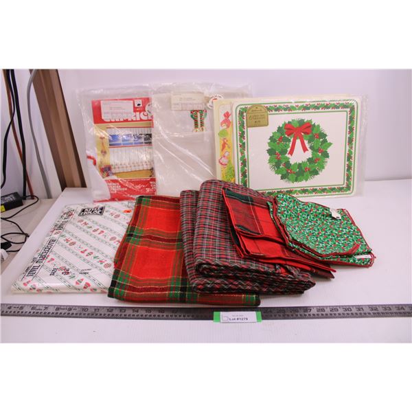 Assorted Christmas Themed Table Linens (Placemats, Table Cloths, Draperies, Runners, Napkins) Many N