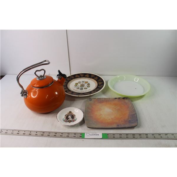 Vintage Teapot, (4) Assorted Plates- Queen Elizabeth II Silver Jubilee, Canada Centennial