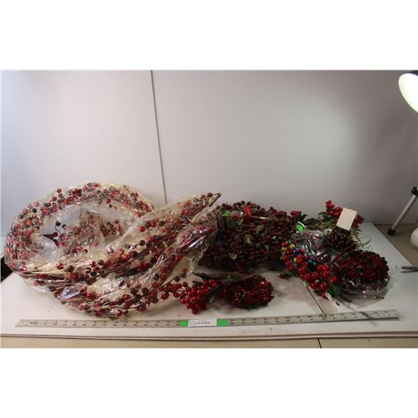 Christmas Lot- Wreaths, Holly Berries, Misc.