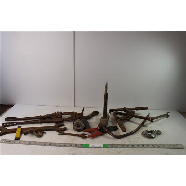 Assorted Vintage Tools