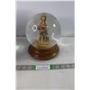 Image 1 : Musical Drummer Boy Snow Globe 8.5" Tall x 6.5" Wide