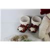 Image 3 : Gift Box, 10.5'' x 14'' x 6.5'', Various Christmas Tree Decorations, Misc.