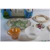 Image 6 : Floral Porcelain Plate Decor, Coral Fleece Throw, Tea Cup and Porcelain Royal Albert Plates