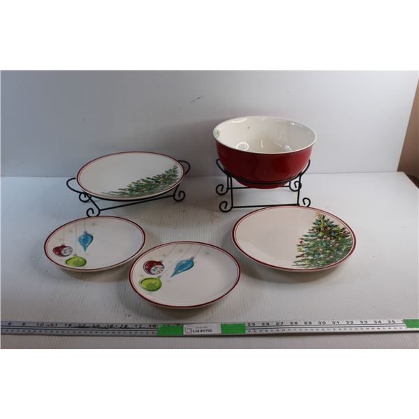 Wired Racks, Christmas Serving Bowl and Porcelain Plates