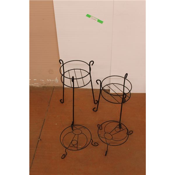 *(4) Wired Plant Stands