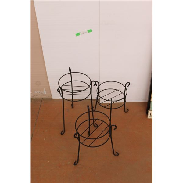 *(3) Wired Plant Stands