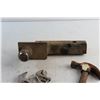 Image 2 : Adjustable Wrenches, Hammer, Sheath and Trailer Hitch