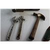 Image 3 : Adjustable Wrenches, Hammer, Sheath and Trailer Hitch