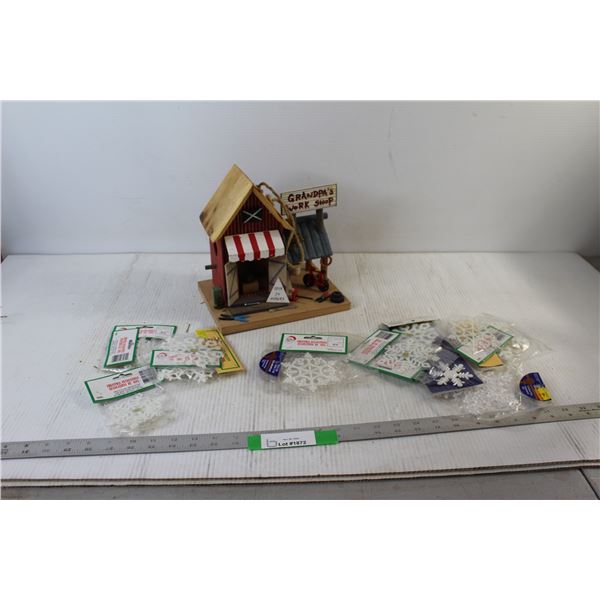 Snowflake Ornaments, Grandpa's Workshop Miniature