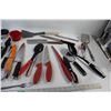 Image 3 : Assorted Cutlery and Kitchen Ware, Kitchen Knives