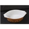 Image 2 : PYREX Early American Dish - 10" x 7" x 3"