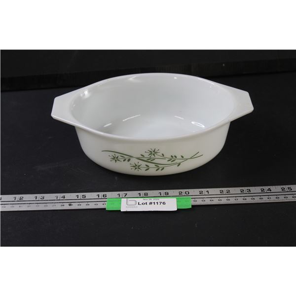 PYREX Green Honeysuckle Pattern Dish - 1.5 Qt