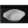 Image 4 : PYREX Green Honeysuckle Pattern Dish - 1.5 Qt
