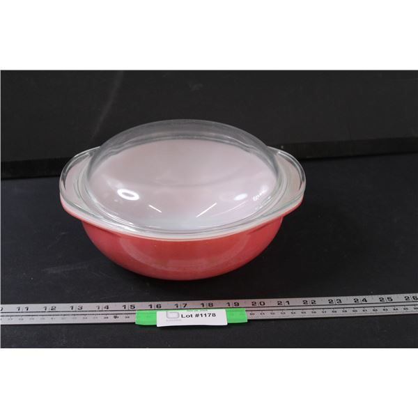 PYREX Pink Casserole Dish w/Lid - 10" x 9" x 3"