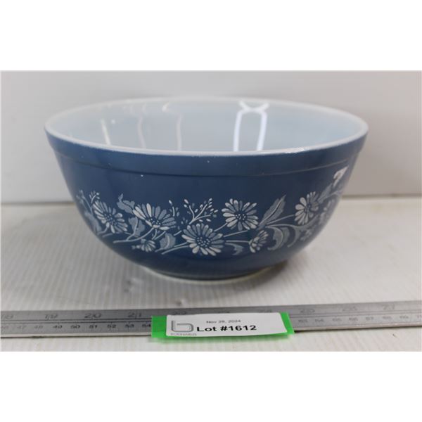 Vintage Pyrex Blue Colonial Mist Mixing Bowl