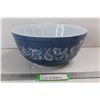 Image 1 : Vintage Pyrex Blue Colonial Mist Mixing Bowl