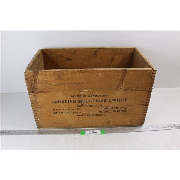 Vintage Canadian Industries Limited Dovetailed Crate - Forcite CIL, 18'' x 10'' x 11''
