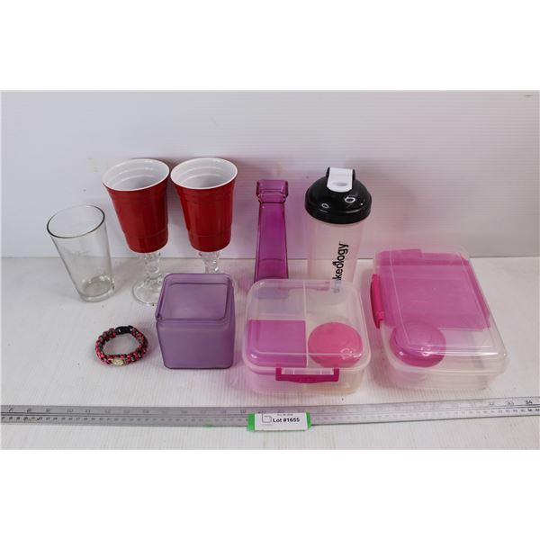 (2) Various Sandwich/ Lunch Containers, (2) Handmade Red Solo Cup Wine Glasses, Muddy Girl Bracelet,
