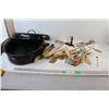 Image 1 : Roaster, Assorted Cutlery and Kitchenware