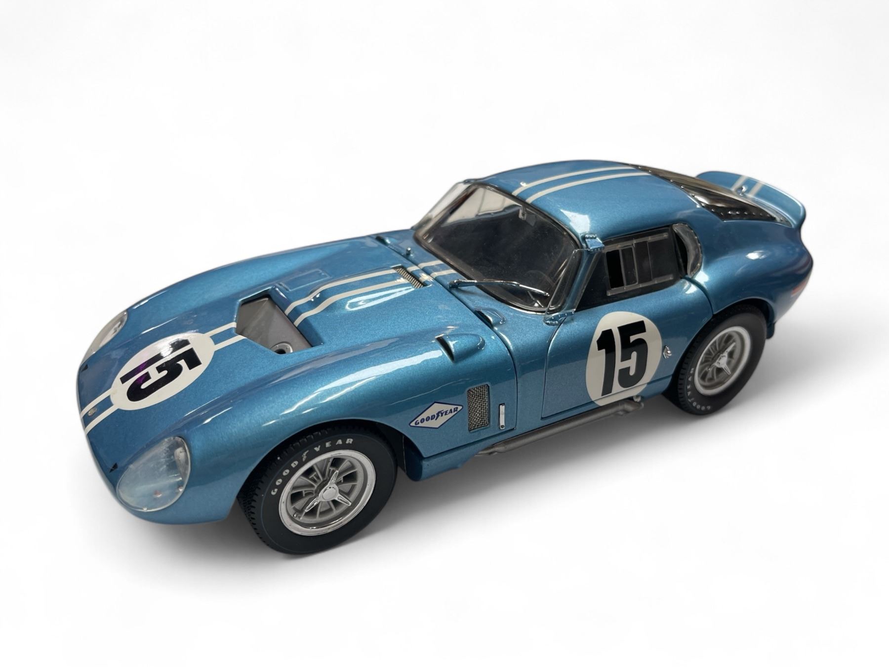Exoto Shelby Cobra Daytona Coupe Le Mans Winner With Gurney Figure Le Of 1964 1964 1:18 Ex18001b 7145 Exoto Shelby Cobra Daytona Coupe Le Mans Winner With Gurney Figure Le Of 1964 1964 1:18 Ex18001b 7145