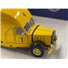 Image 2 : Rare - 1:43 Scale 1936 Alfa Romeo 500 Race Car Transporter For "Scuderia Ferrari" Die Cast Model - #