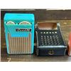Image 2 : Vintage Candle 6 Transistor Radio & De Luxe 6 Transistor Radio, Both In Original Cases